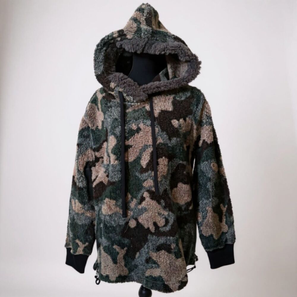 Dylan Evereve Women's Knobby Camo Hoodie Sz S Textured Pullover  Cozy‎ NWT